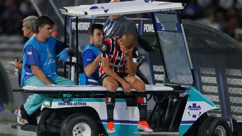 São Paulo perde Lucas e Rafinha no 1º tempo de estreia na.